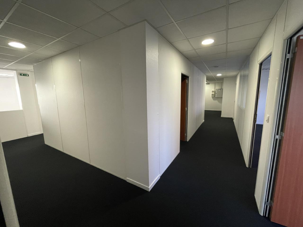 Bureau Saint-Grégoire 806m² Location bureau Saint-Grégoire Ille-et-Vilaine OLBUR2112805 4